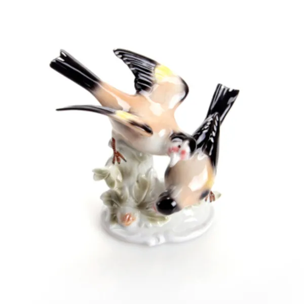 600/40 - Group of European Goldfinches