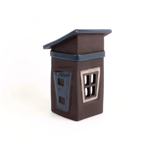 31-251 - Black Clay small House