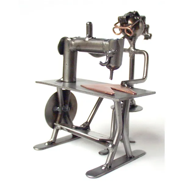8218 - Figure "Seamstress" wired line