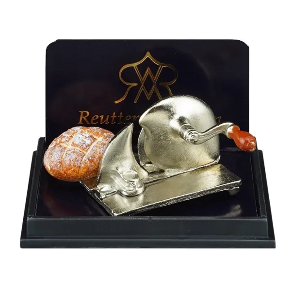 001.470/5 - Bread slicing, Miniature