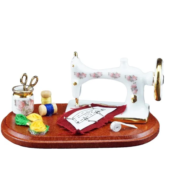 001.811/6 - Collectors Tray "Sewing"