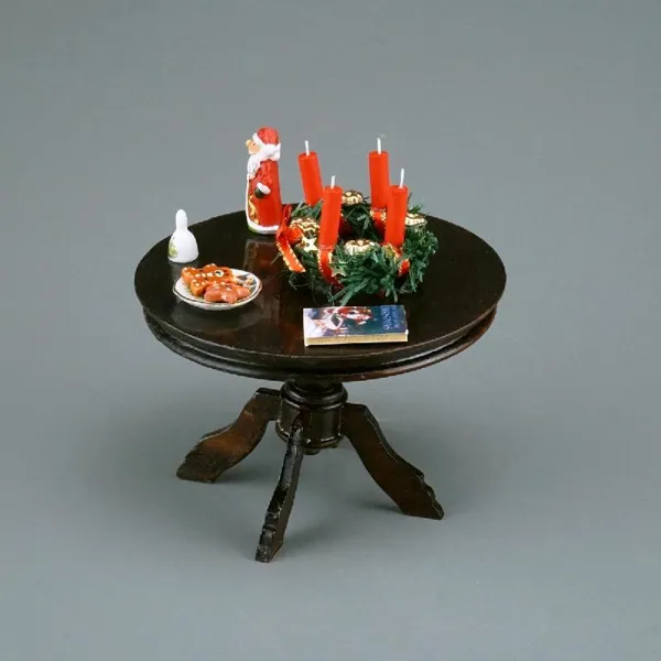 001.754/1 - Large Christmas table, miniature in 1:12 scale