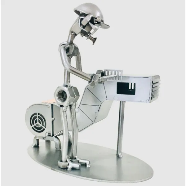 628 - Hinz und Kunst - Figure "Ventilation Technician