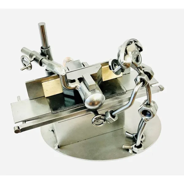 647 - Figure - Wood router