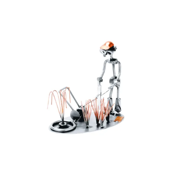 470 - Figure "Gardener"