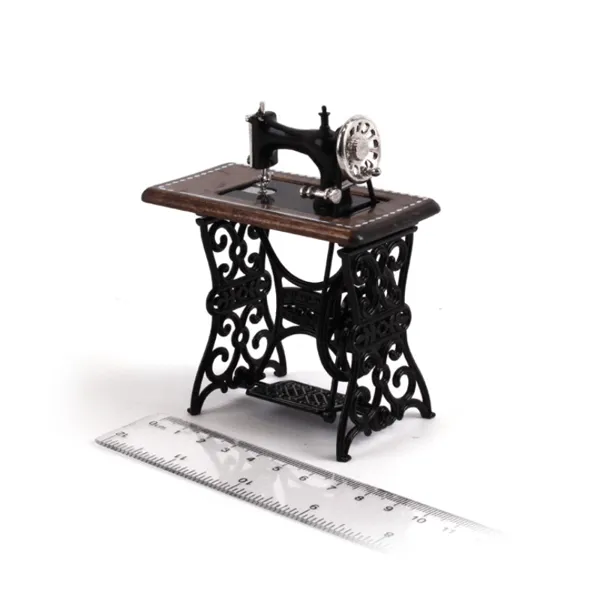 001.780/3 - Sewing Machine, miniature