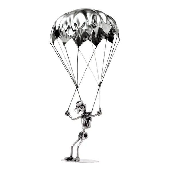 045 - Figure "Skydiver"