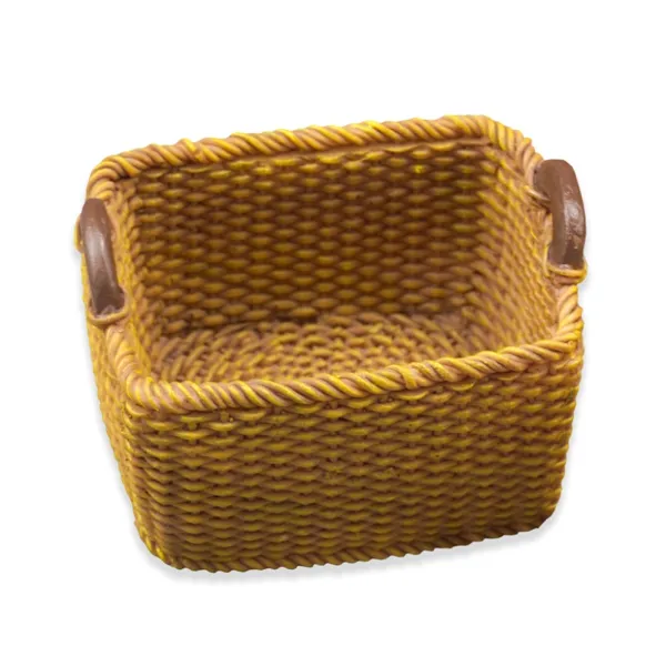 001.826/9 - Laundry basket, empty, miniature