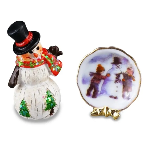 001.899/5 - Little snowman with plate, miniature