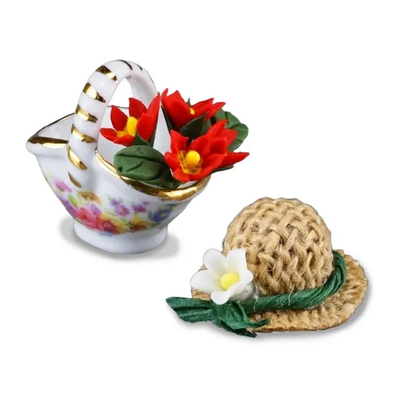 001.319/5 - Flower basket with hat, miniature