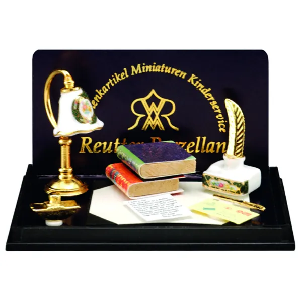 001.875/6 - Desk set, miniature